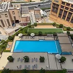 Frank Porter - Burj Crown
