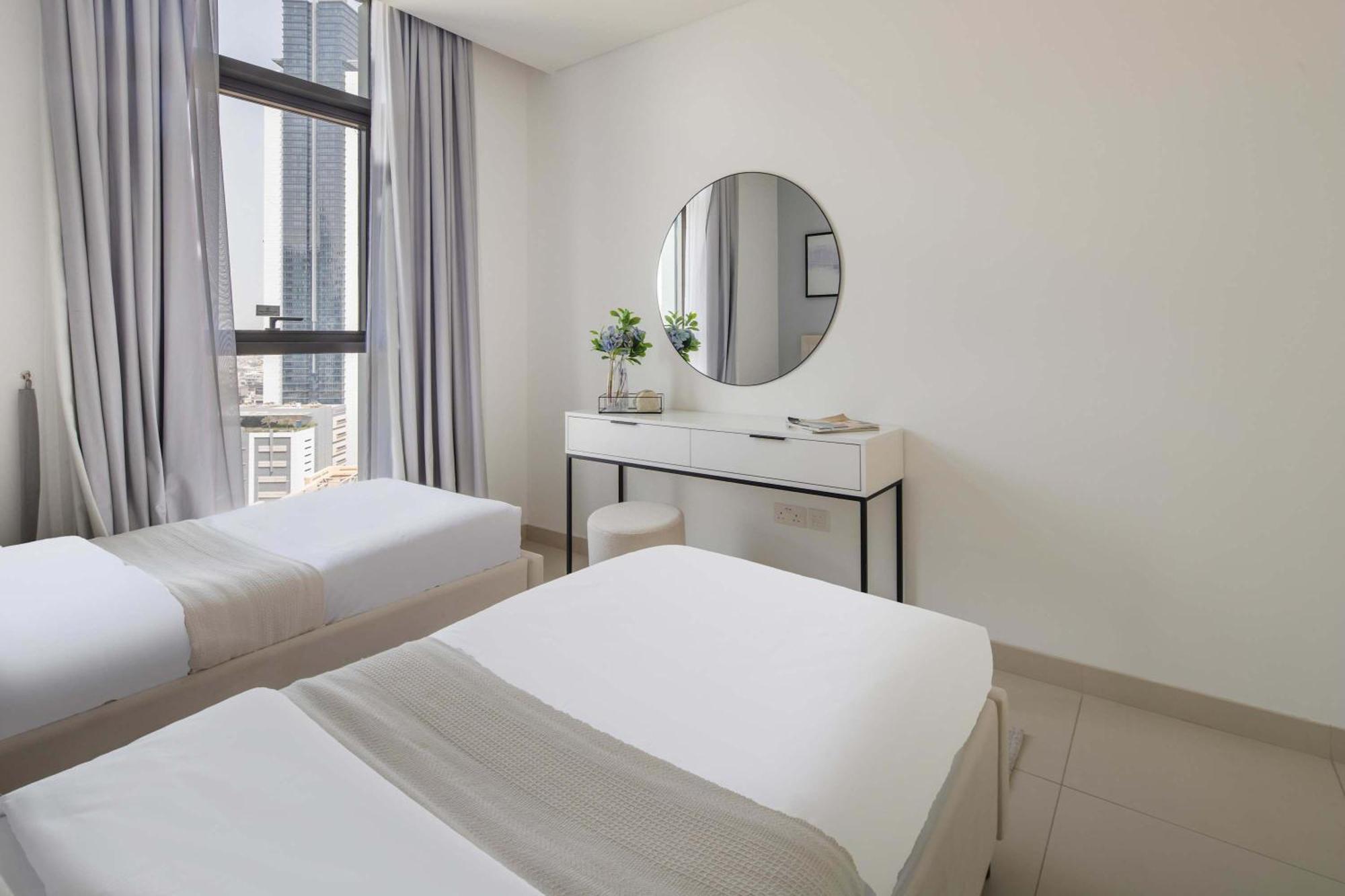 Apartment Frank Porter - Burj Crown