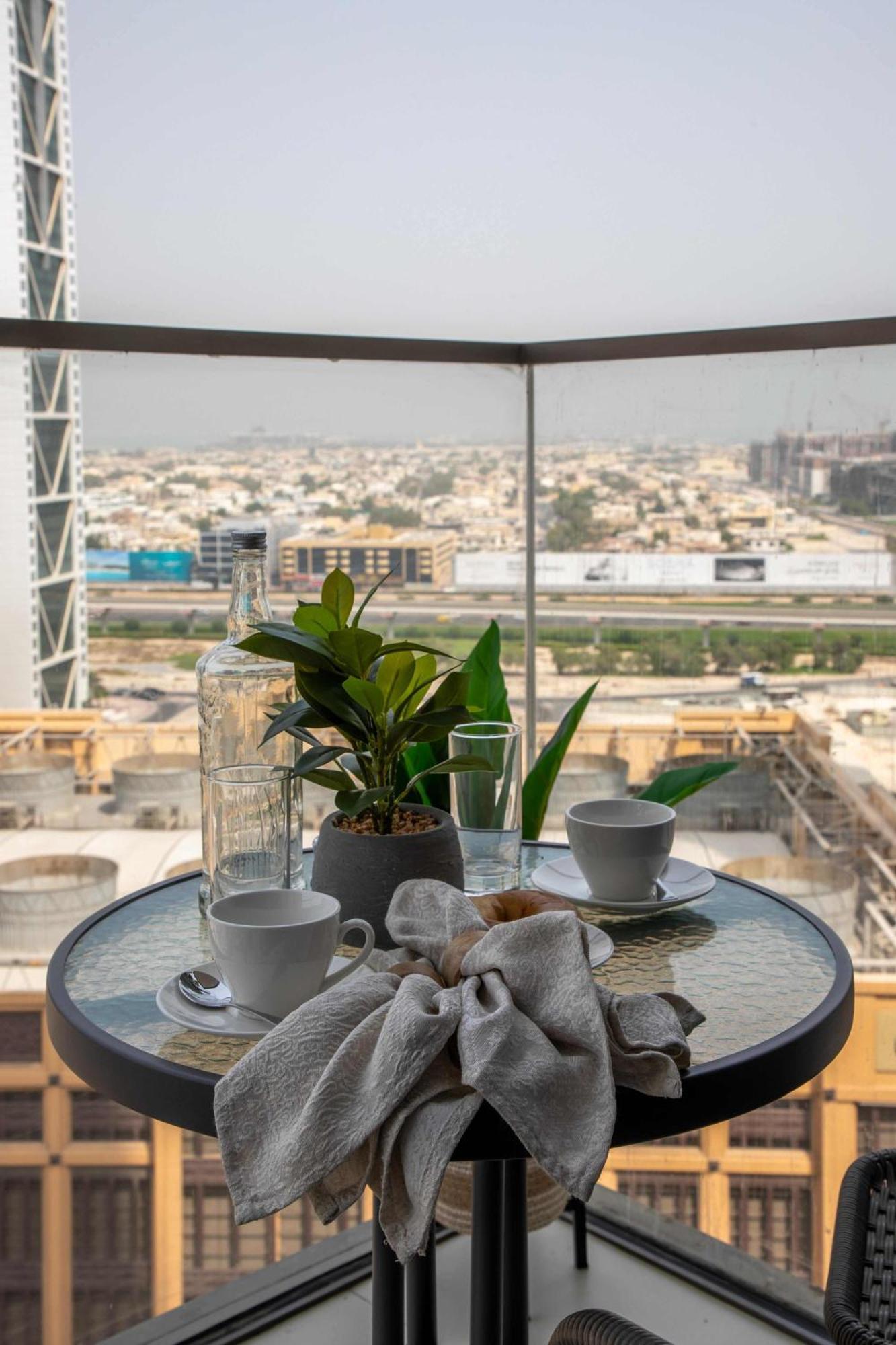 Apartment Frank Porter - Burj Crown *